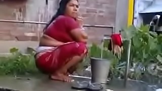 Indian Sexy Mature Wife Rides on White Dick (new)
