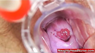 Nurse gapes her unshaven hole